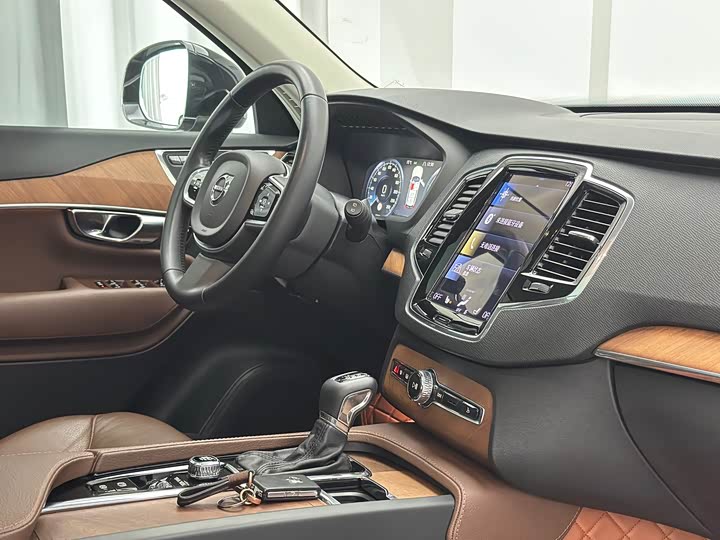 Volvo XC90 2020 T 6 7 — фото 41