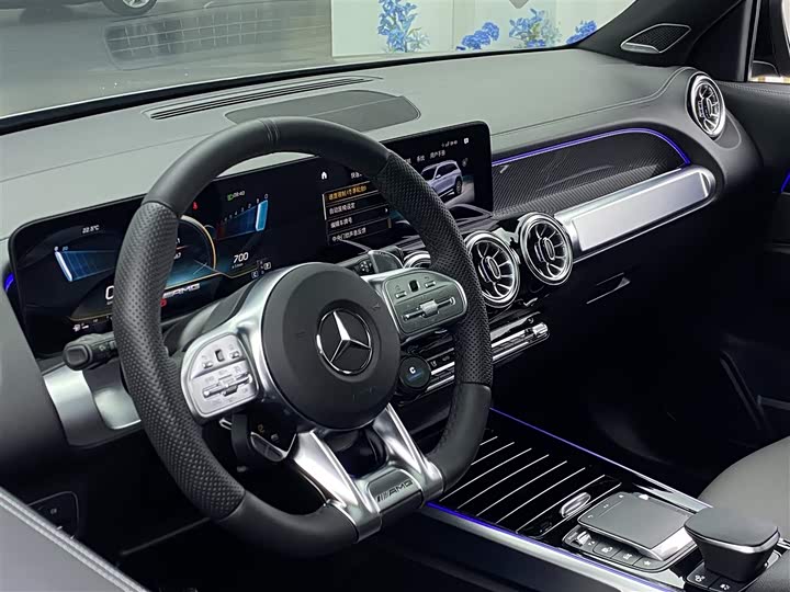 Mercedes-Benz GLB 2022 AMG GLB 35 4 MATIC — фото 24