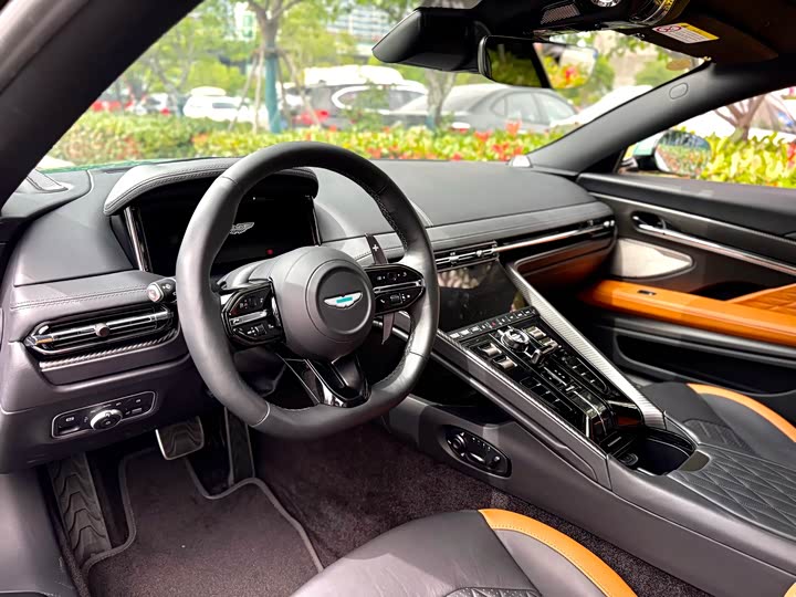 Aston Martin DB12 2023 4.0 T V 8 Coupe — фото 4