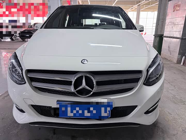 Mercedes-Benz B-Class 2017 B 200 — фото 2