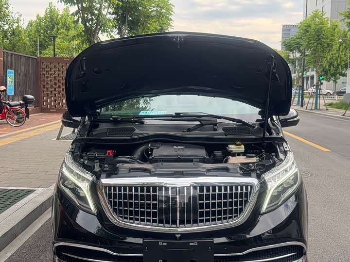 Mercedes-Benz V-Class 2020 V 260 — фото 24
