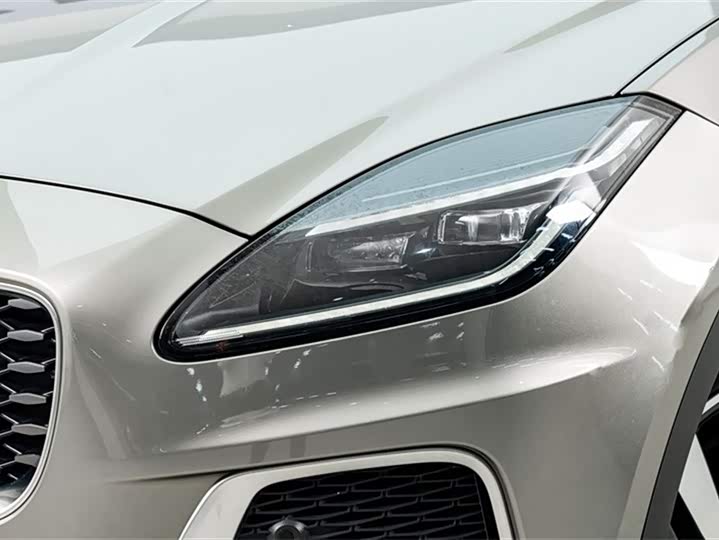 Jaguar E-PACE 2024 R-DYNAMIC S — фото 4