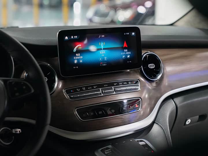 Mercedes-Benz V-Class 2021 V 260 L — фото 14