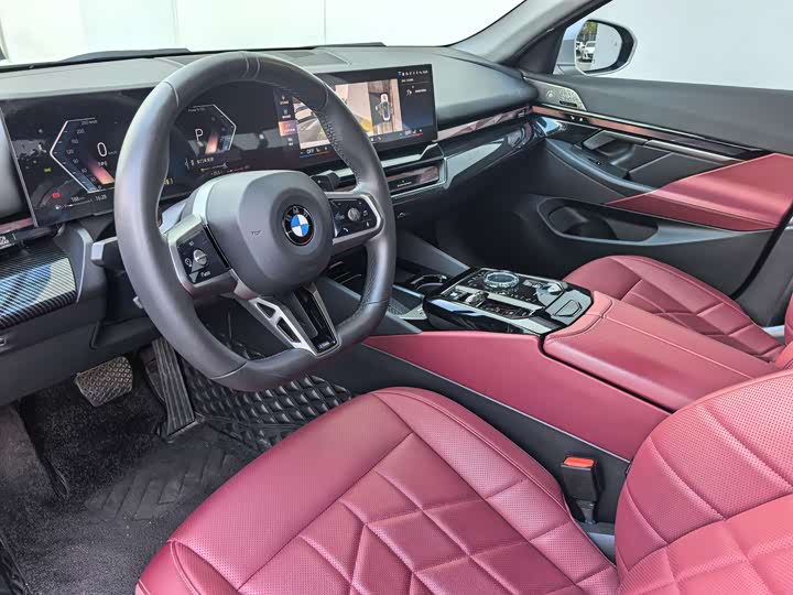 BMW 5-Series 2024 530 Li Leading M — фото 4