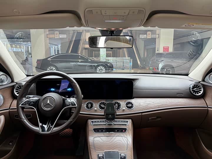 Mercedes-Benz E-Class 2021 E 260 L — фото 11