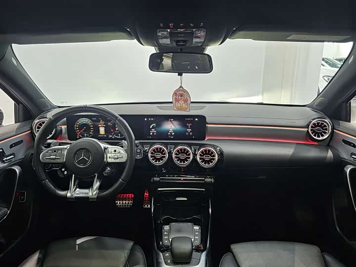 Mercedes-Benz A-Class 2023 AMG A 35 L 4 MATIC — фото 9