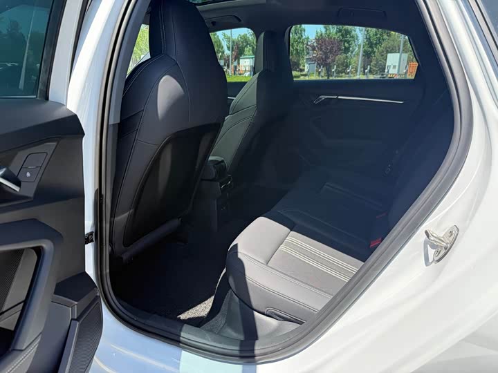 Audi A3 2024 A 3 L Limousine 35 TFSI Sport — фото 8