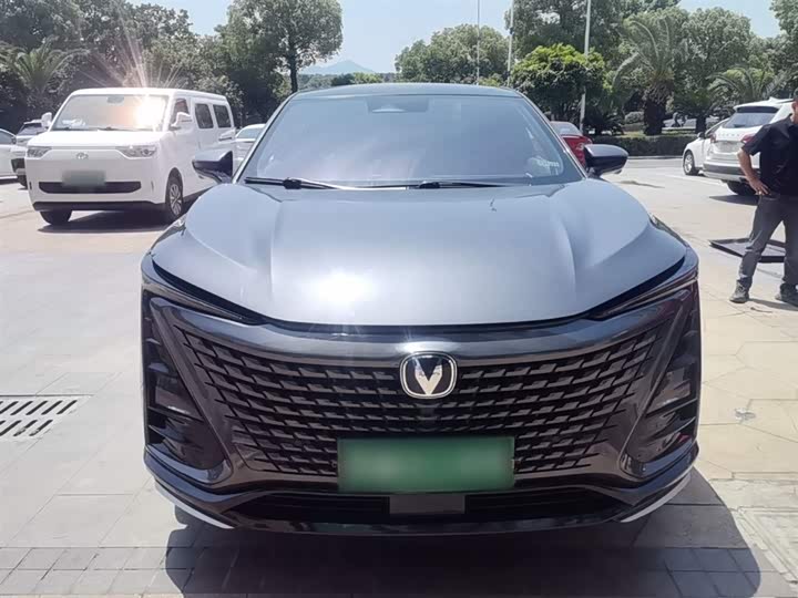 Changan UNI-T 2023 1.5 T Premium — фото 3