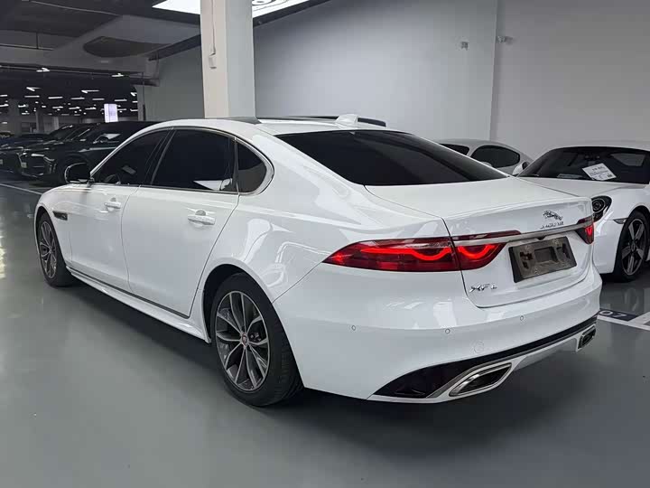 Jaguar XFL 2021 XFL 2.0 T P 250 2 WD — фото 10