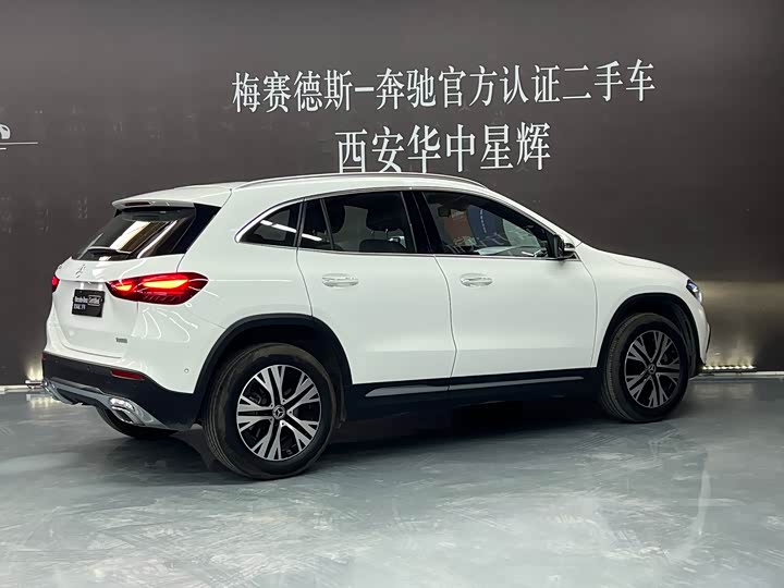 Mercedes-Benz GLA 2024 GLA 220 — фото 4