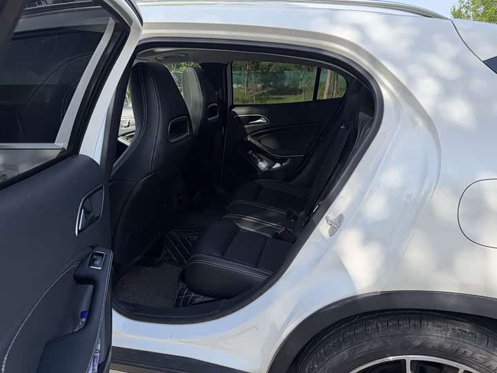 Mercedes-Benz GLA 2017 GLA 220 4 MATIC Luxury — фото 11