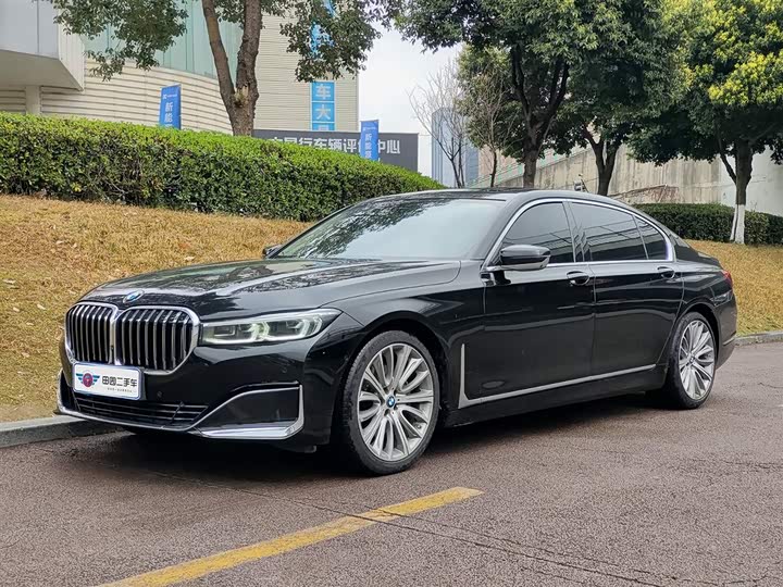 BMW 7-Series 2019 740 Li Leading — фото 1