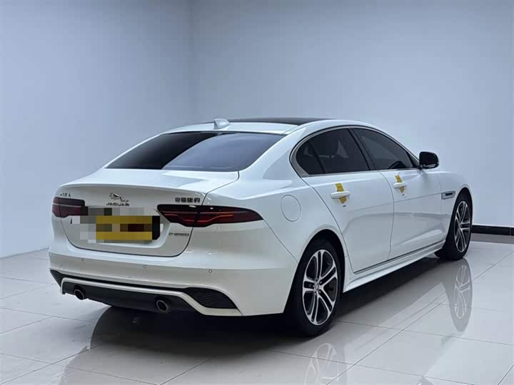 Jaguar XEL 2023 2.0 T 250 PS R-DYNAMIC S — фото 10