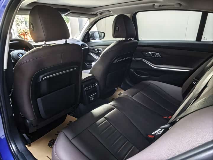 BMW 3-Series 2020 330 Li x Drive M — фото 12