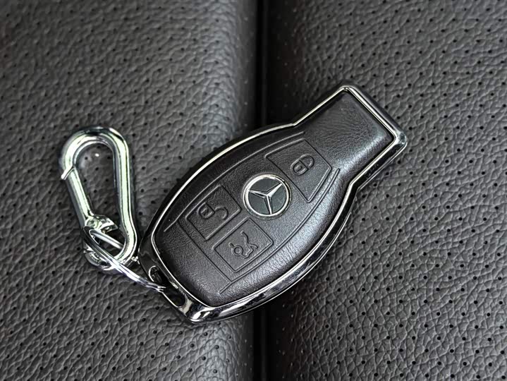 Mercedes-Benz GLC 2019 GLC 260 L 4 MATIC Luxury — фото 38