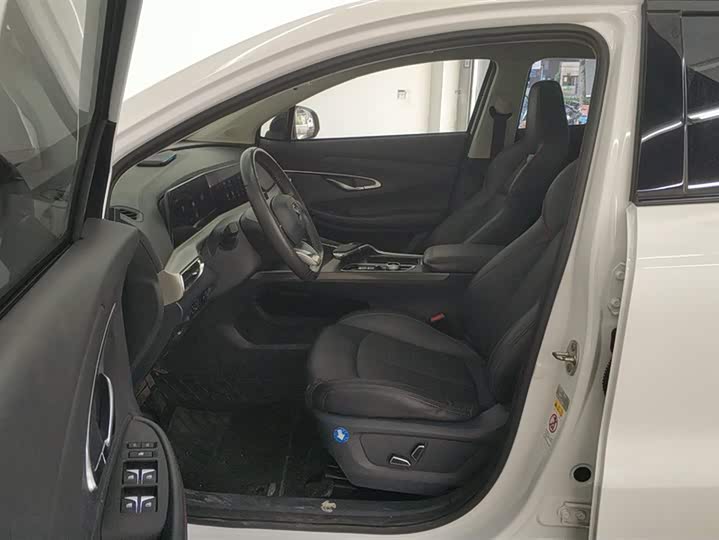 Changan UNI-T 2020 1.5 T Premium — фото 9