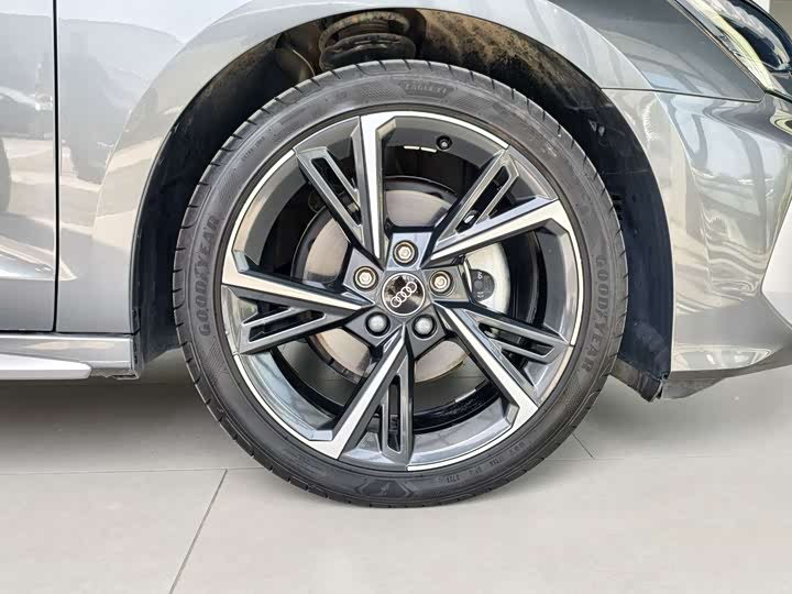 Audi A3 2023 Sportback 35 TFSI Sport — фото 16