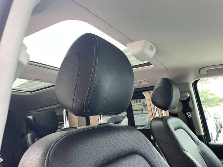 Mercedes-Benz V-Class 2020 V 260 L — фото 9