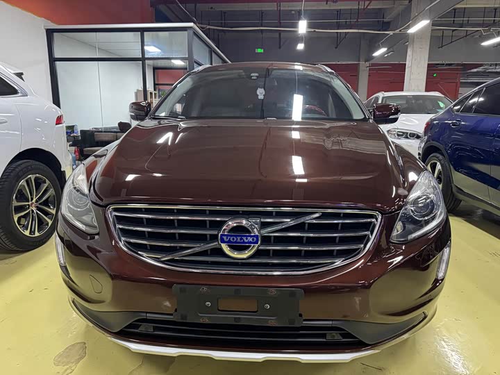 Volvo XC60 2015 T 5 — фото 2