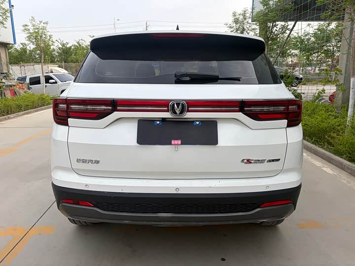 Changan CS35 PLUS 2021 1.6 L CVT — фото 8