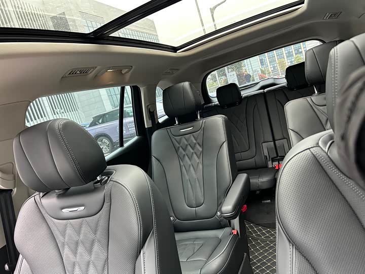 Hongqi HS7 PHEV 2024 2.0 T PHEV 4 WD 6 — фото 17