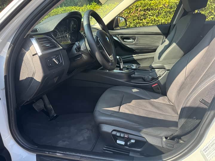 BMW 3 Series 320i стиль — фото 4