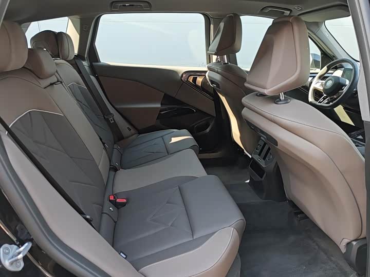 BMW X3 2025 x Drive 30 L Leading M — фото 7