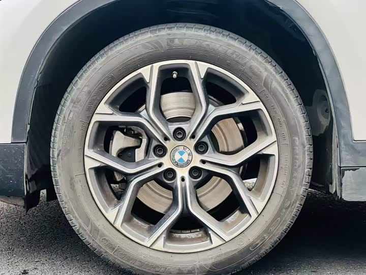 BMW X1 2022 s Drive 25 Li Leading — фото 8