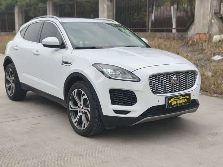 Jaguar E-PACE 2018 P 250 SE VI — фото 3