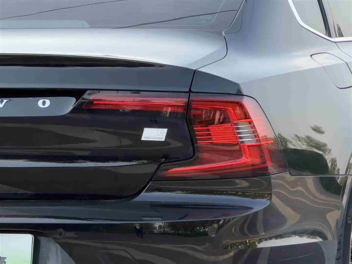 Volvo S90 Hybrid 2022 T 8 E Hybrid — фото 17