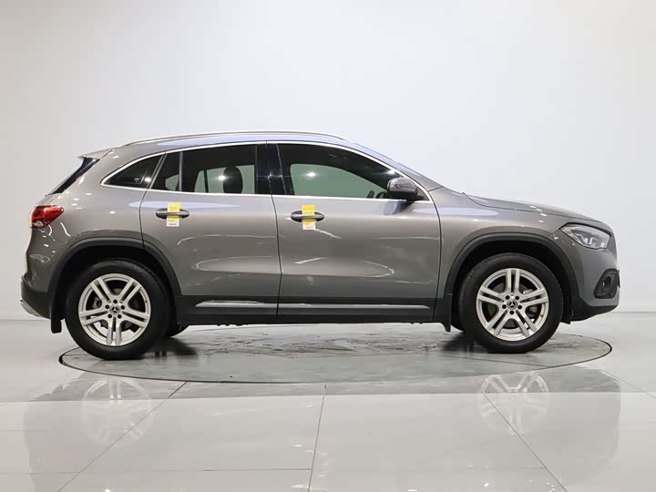 Mercedes-Benz GLA 2022 GLA 200 — фото 6