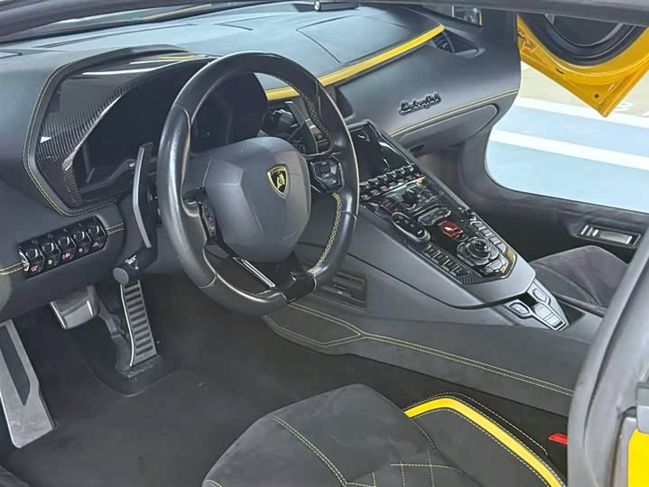 Lamborghini Aventador 2017 Aventador S — фото 13