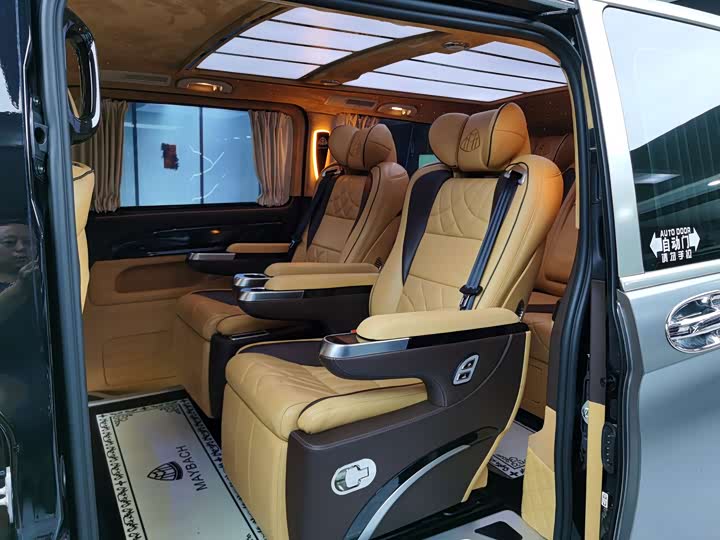 Mercedes-Benz Vito — фото 12