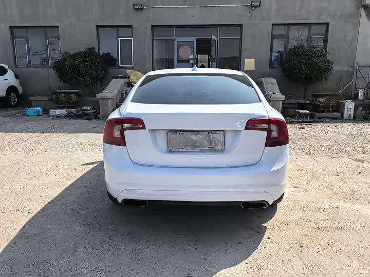 Volvo S60 2015 S 60 L T 5 — фото 4