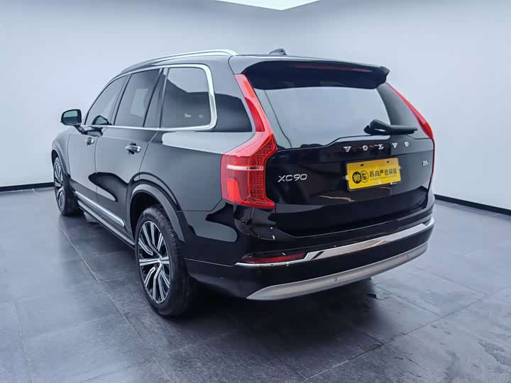 Volvo XC90 2022 B 6 7 — фото 11
