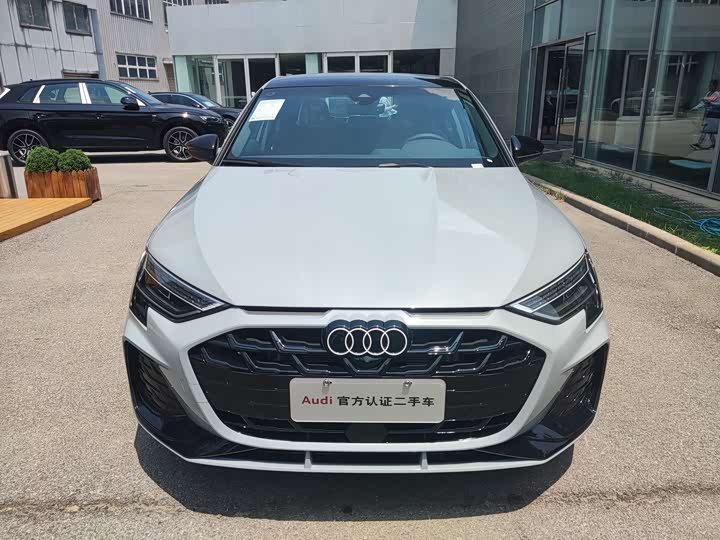 Audi A3 2026 Sportback 35 TFSI + — фото 3