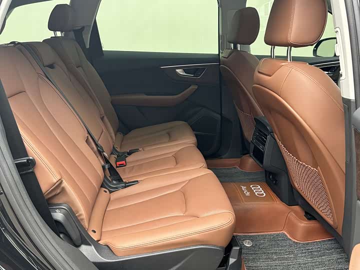 Audi Q7 2023 55 TFSI quattro S line Sport — фото 7