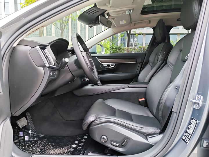 Volvo V90 2017 Cross Country T 5 AWD — фото 7