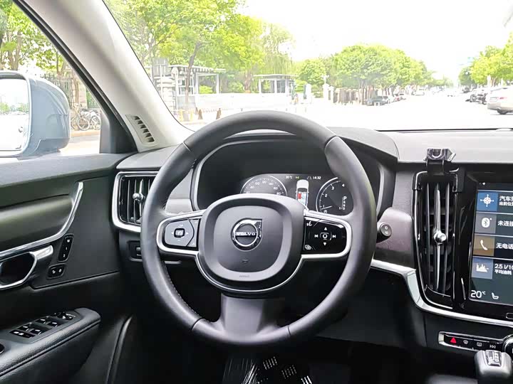 Volvo V90 2017 Cross Country T 5 AWD — фото 12