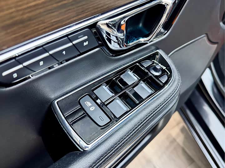 Jaguar XJ 2016 XJL 2.0 T 2 WD — фото 11