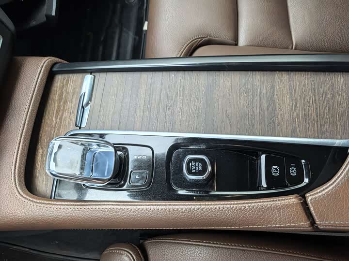 Volvo S90 2022 B 5 — фото 14
