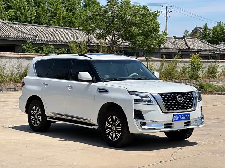 Nissan Patrol — фото 3