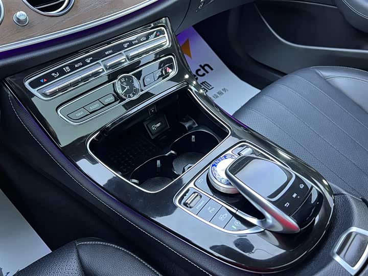 Mercedes-Benz E-Class 2016 E 300 L — фото 17