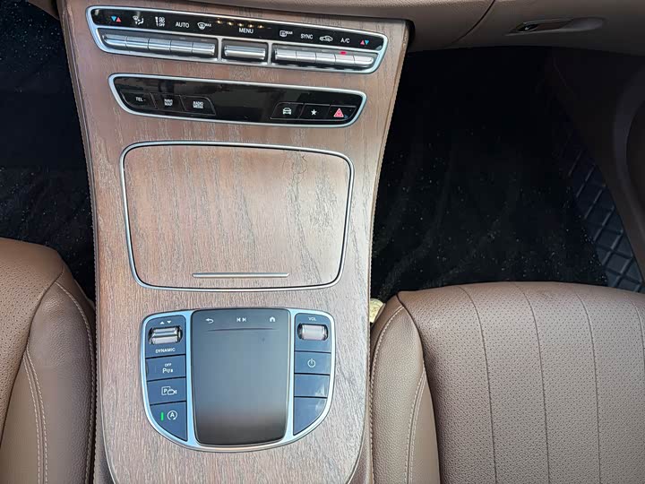 Mercedes-Benz E-Class E 300 L стиль — фото 9