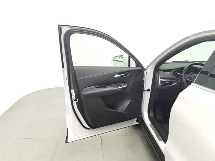 Cadillac XT 4 2020 28 T 2 WD — фото 8