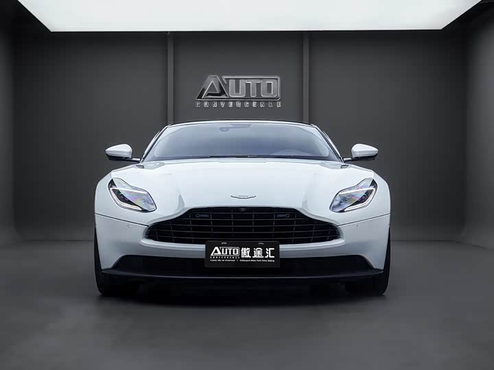 Aston Martin DB11 2019 4.0 T V 8 Coupe — фото 2