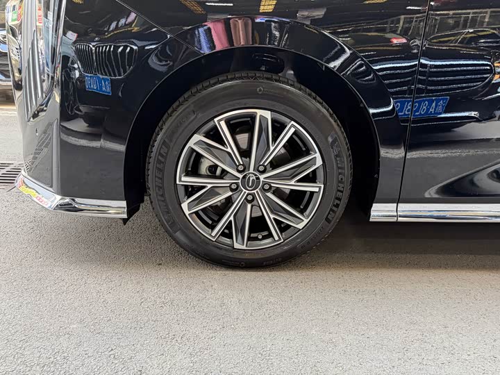 Trumpchi M8 2024 400 T — фото 37