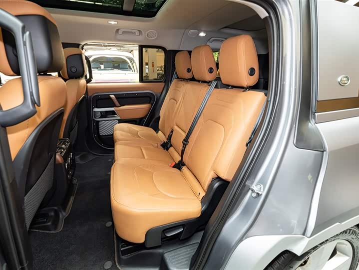 Land Rover Defender — фото 11