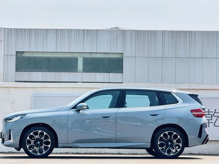 BMW X3 2025 x Drive 30 L Leading M — фото 3