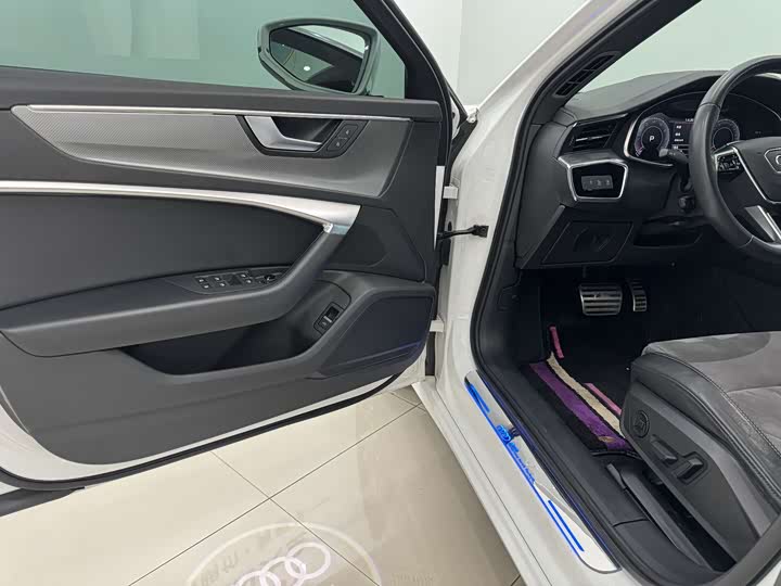 Audi A6L 2020 40 TFSI — фото 5